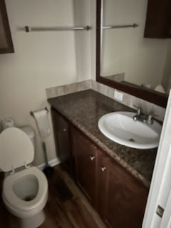 3 bedroom 3 bathroom furnished and with a porch