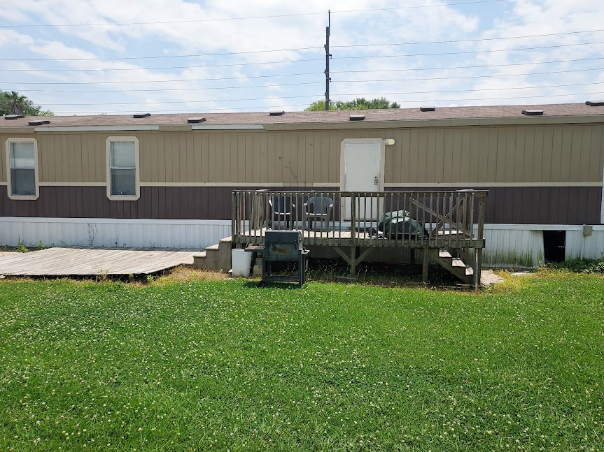 2 bedroom1 bath crew quarters bunkhouse on sale now!